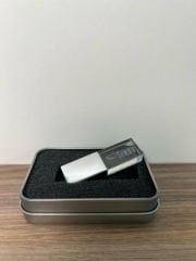 IŞIKLI 32 GB USB BELLEK